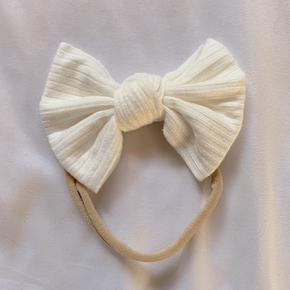 Poppy Knots headband and bows - Picture 5 of 6